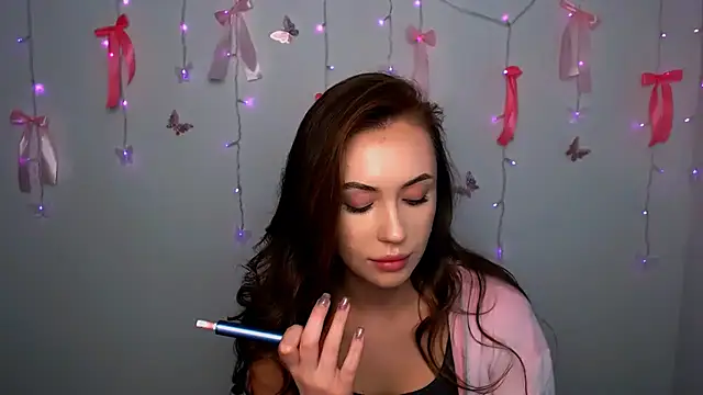 Nikonara Love online show from March 30, 11:10 am