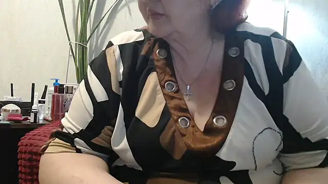DeniseeRosea online show from April 1, 4:04 pm