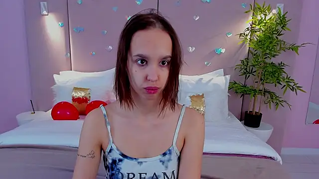 SandraTucker online show from February 12, 3:08 am