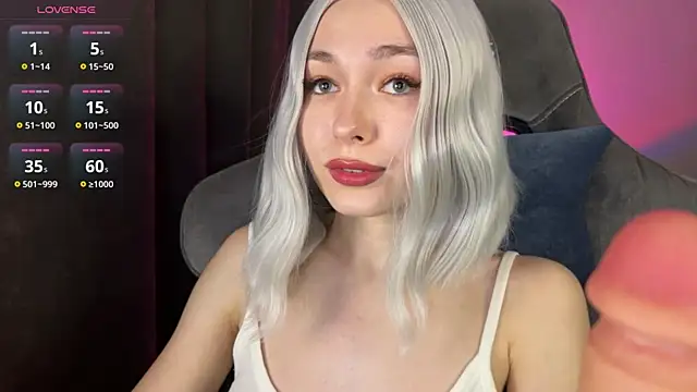 Ohmy Nora  online show from August 6, 4:19 am