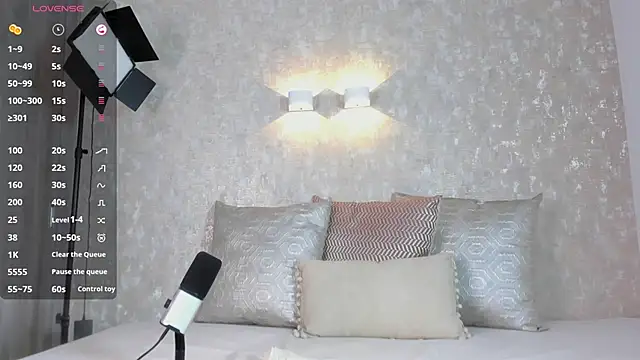 genesissara online show from October 3, 12:27 am