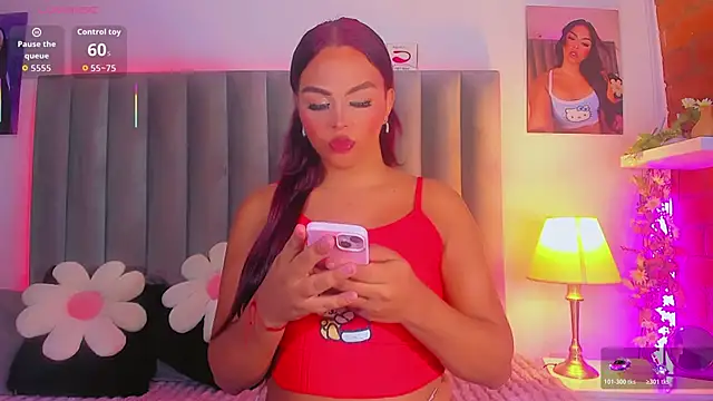 CamiiGarcia online show from October 31, 4:03 am