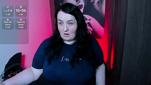 QueenOfHaze online show from April 18, 7:51 pm