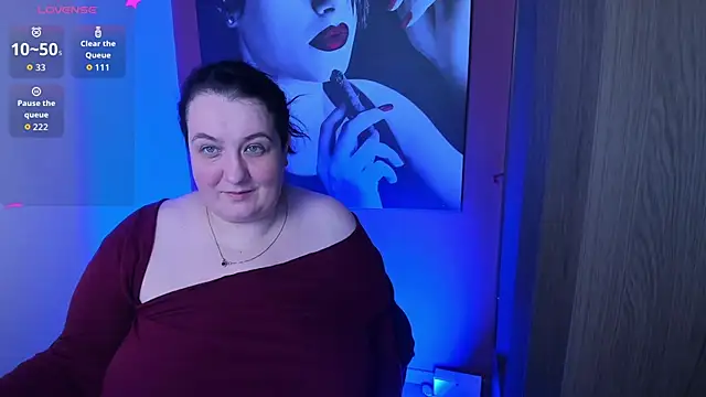 QueenOfHaze online show from January 12, 12:10 pm