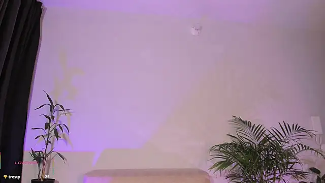 Hannah Jonhson online show from January 18, 3:36 am