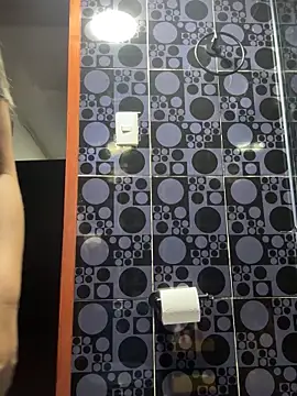 MeganCrow online show from November 4, 12:48 am