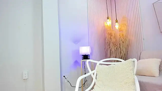 alana rossetti online show from February 18, 12:37 pm