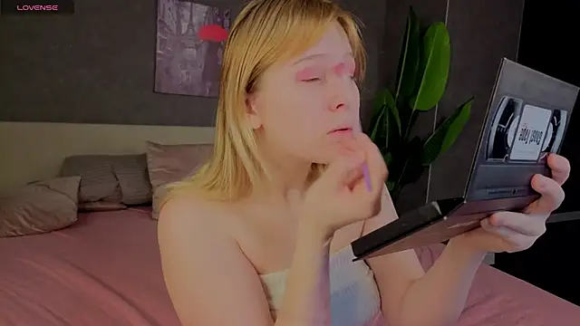 Amy Kimberlly online show from November 27, 12:13 am