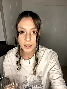 bunnythetailor online show from December 2, 10:12 pm