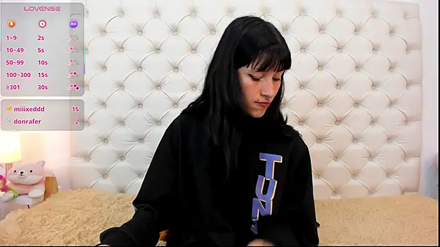 esmeralda06 online show from December 5, 6:09 pm