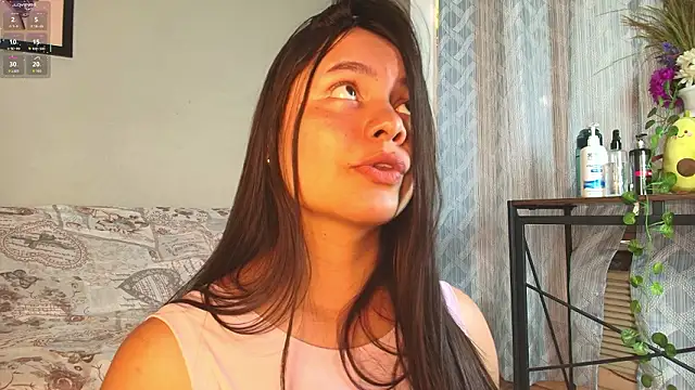 evaa greey online show from February 9, 8:11 pm