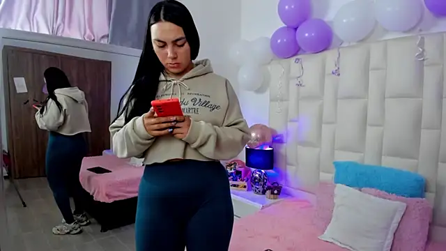 Ariana rouse online show from November 7, 5:07 pm