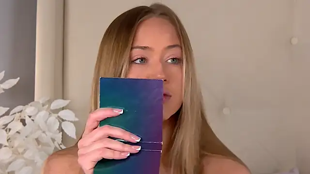 ur wet dreams online show from February 16, 1:11 pm