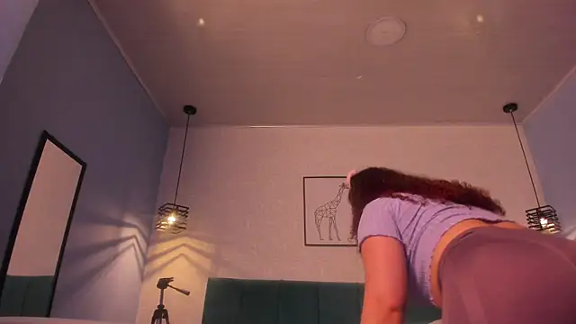 ninna curly online show from November 3, 5:55 am