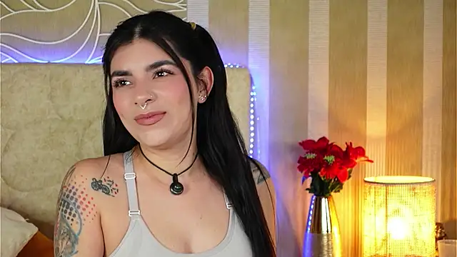 MillaBlis online show from April 2, 8:39 pm