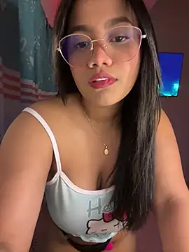 my cam online show from April 15, 8:42 pm