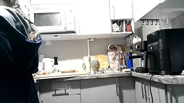 Misssweet s online show from February 4, 4:37 am