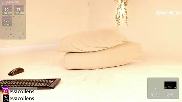 starcollenss online show from March 10, 8:46 pm