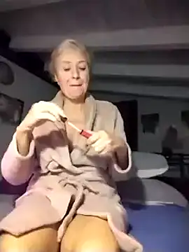 divinaerotica online show from November 13, 5:56 pm