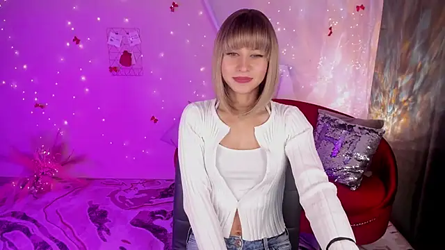 CharmBianca online show from December 21, 11:14 am