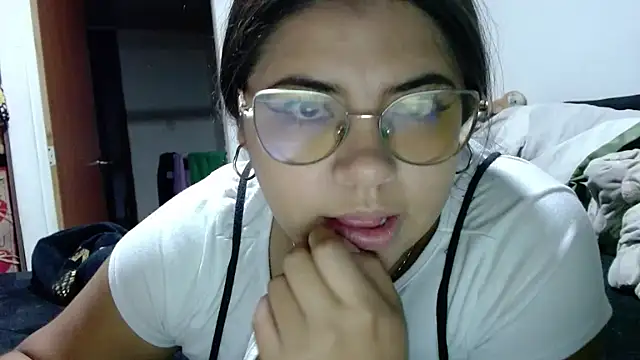 viccky vick online show from January 6, 11:19 pm