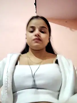 CUTE 09 online show from February 8, 3:16 pm