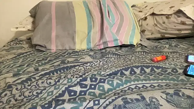 shineofcrazy online show from October 22, 1:54 am