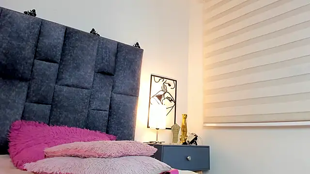 Violetta Ficher online show from April 10, 6:30 am