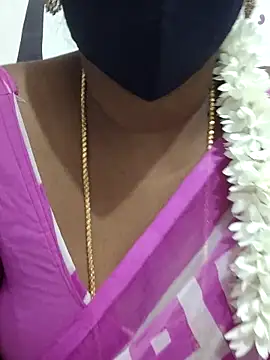 Snapshot of Tamil_Meera12 chatting on September 29, 7:13 am Tamil Meera12 online show from September 29, 7:13 am