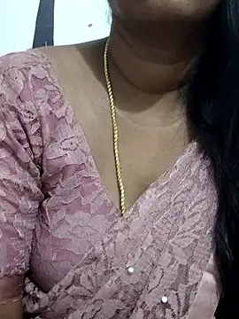 Snapshot of Tamil_Meera12 chatting on October 12, 12:29 pm Tamil Meera12 online show from October 12, 12:29 pm