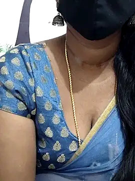 Snapshot of Tamil_Meera12 chatting on September 27, 6:53 am Tamil Meera12 online show from September 27, 6:53 am