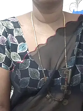 Snapshot of Tamil_Meera12 chatting on October 1, 7:35 am Tamil Meera12 online show from October 1, 7:35 am