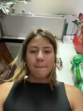 Andrea18 blonde online show from December 15, 5:40 pm