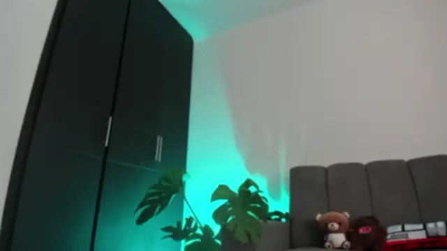 ggor4w33 online show from March 5, 12:56 pm