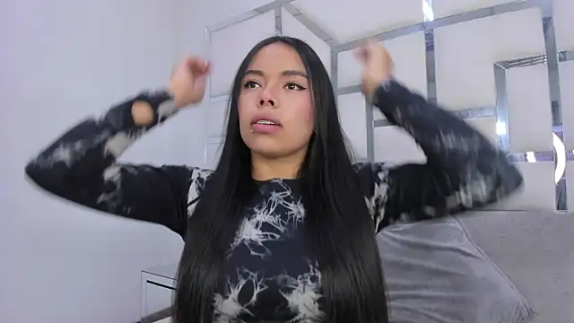 ZoeWan69 online show from December 16, 11:05 am