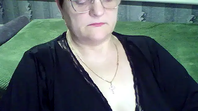 ElzaJewel online show from April 2, 7:55 pm