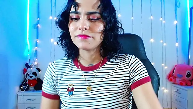 Snapshot of veronica_luar chatting on October 3, 4:39 am veronica luar online show from October 3, 4:39 am