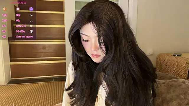 nanaliu6 online show from November 15, 8:15 am