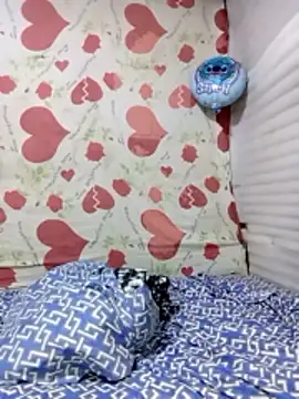 BonniAdams online show from December 22, 12:47 am