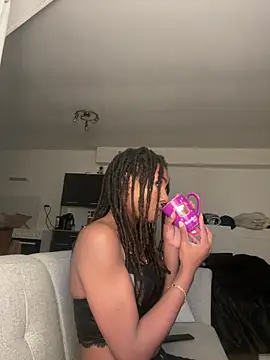 Aurianne online show from December 18, 9:08 pm