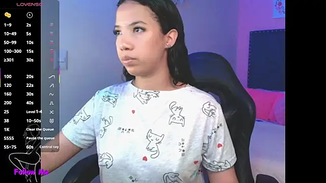 SallyWhitee online show from November 14, 4:34 am