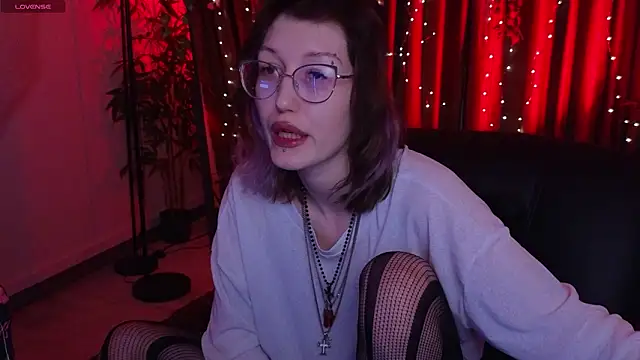 lissaros online show from February 9, 6:26 am