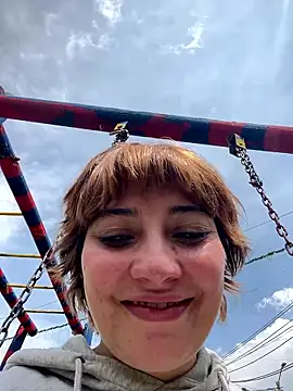 Maggie Geller online show from January 5, 5:27 pm