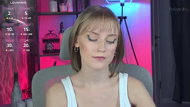 KiraMontoya online show from January 5, 5:49 pm