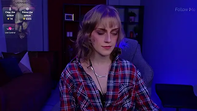 KiraMontoya online show from March 9, 8:45 pm