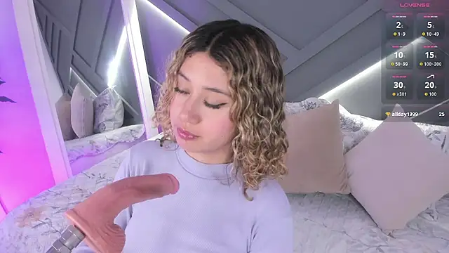 cloe palmer online show from November 28, 9:45 am