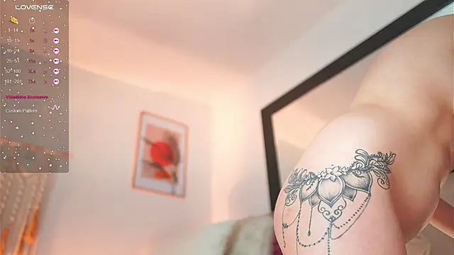 Neekito  online show from December 13, 7:53 pm