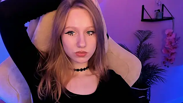 DariaTate online show from October 17, 11:35 am