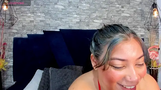 Sophia Brunett online show from March 26, 12:18 pm