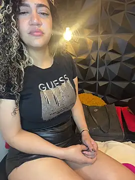 MiaCurly3 online show from February 19, 6:29 pm